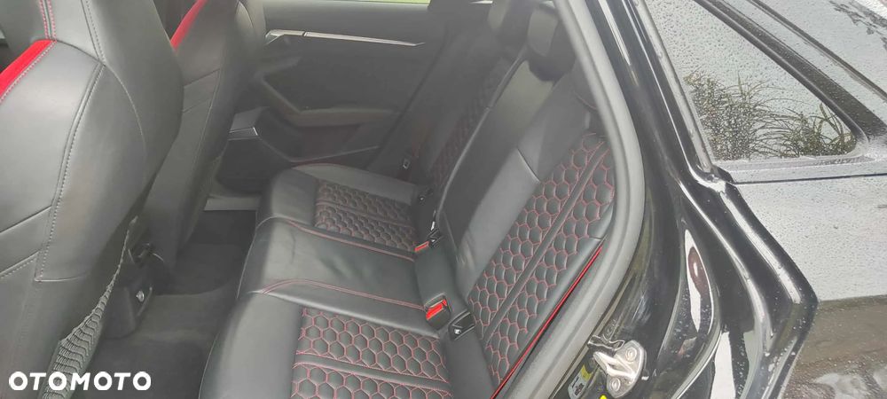 Audi RS3 Limousine TFSI Quattro S tronic - 9