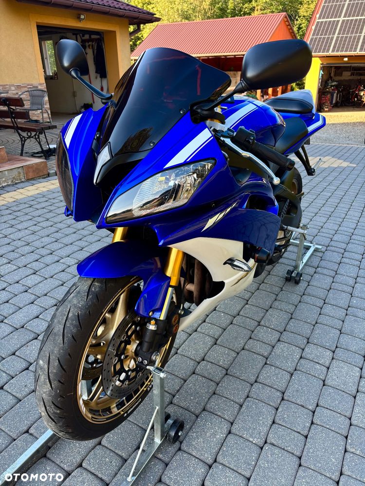 Yamaha R6 - 5