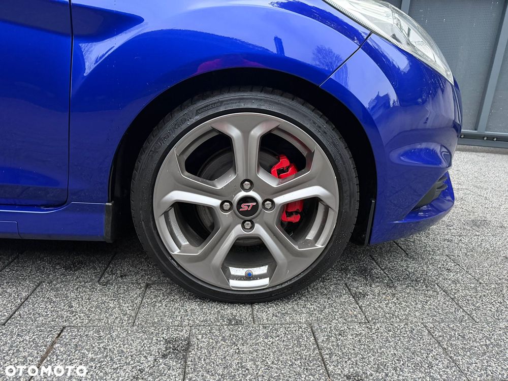 Ford Fiesta 1.6 EcoBoost ST - 8