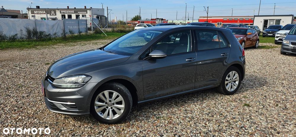 Volkswagen Golf - 9