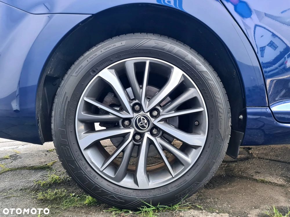 Toyota Avensis 2.0 D-4D Prestige - 30