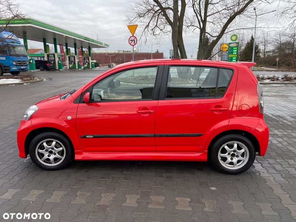 Daihatsu Sirion 1.5 - 4