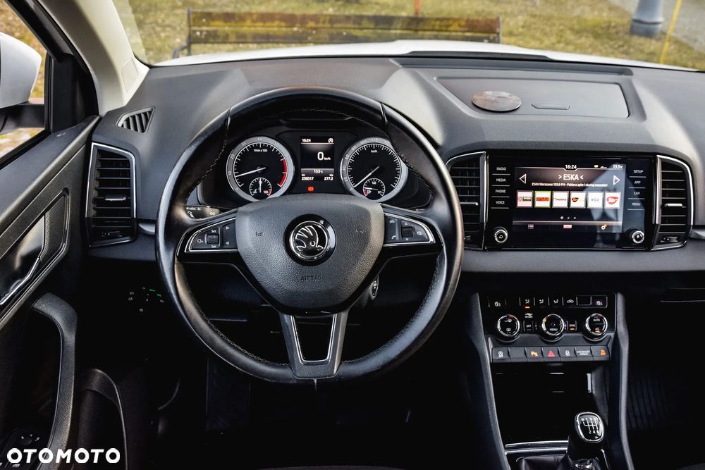 Skoda Karoq 1.5 TSI ACT 4x2 Ambition - 32