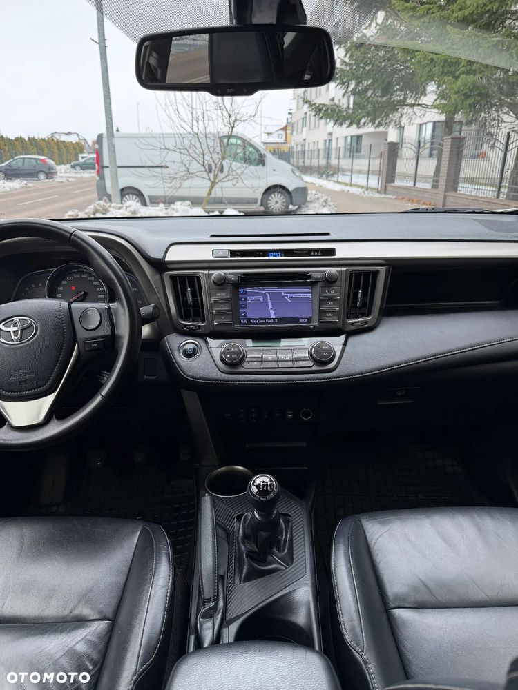 Toyota RAV4 2.2 D-4D Prestige - 14