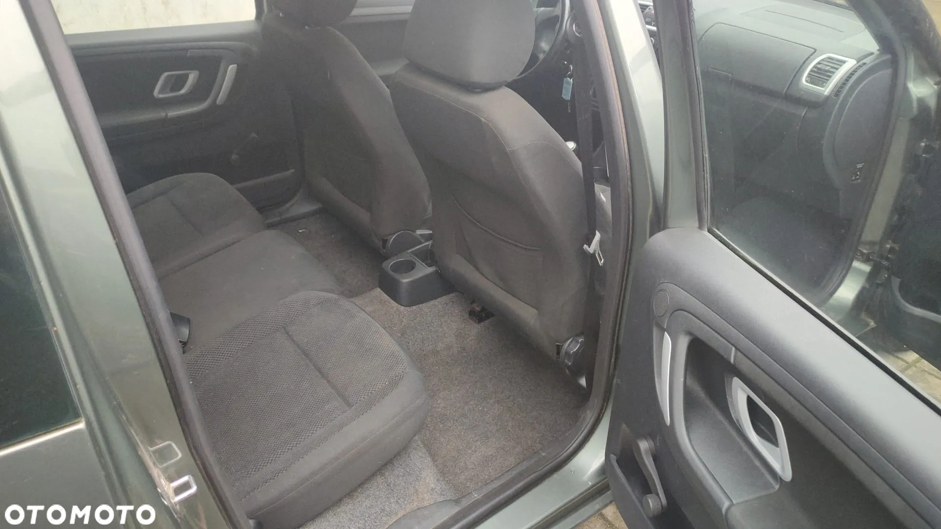 Skoda Roomster 1.6 16V - 10