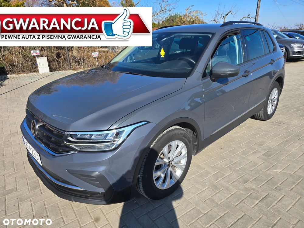Volkswagen Tiguan - 1