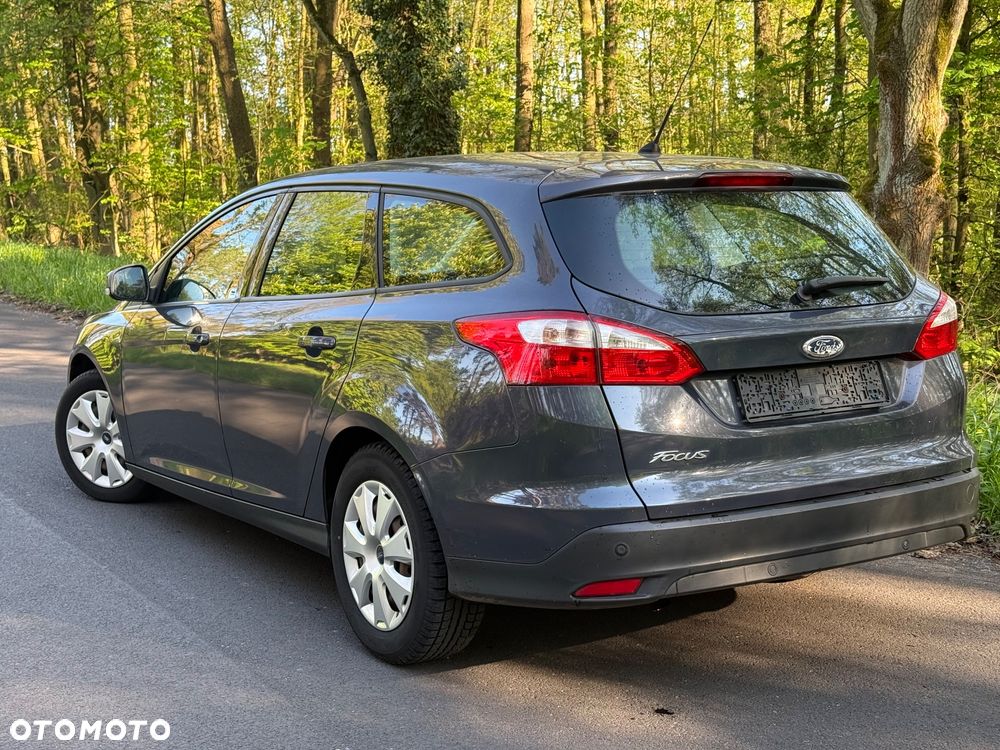 Ford Focus 1.6 TDCi Ambiente - 5