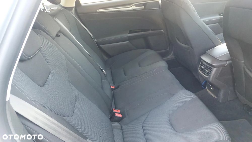 Ford Mondeo 2.0 TDCi Titanium PowerShift - 12