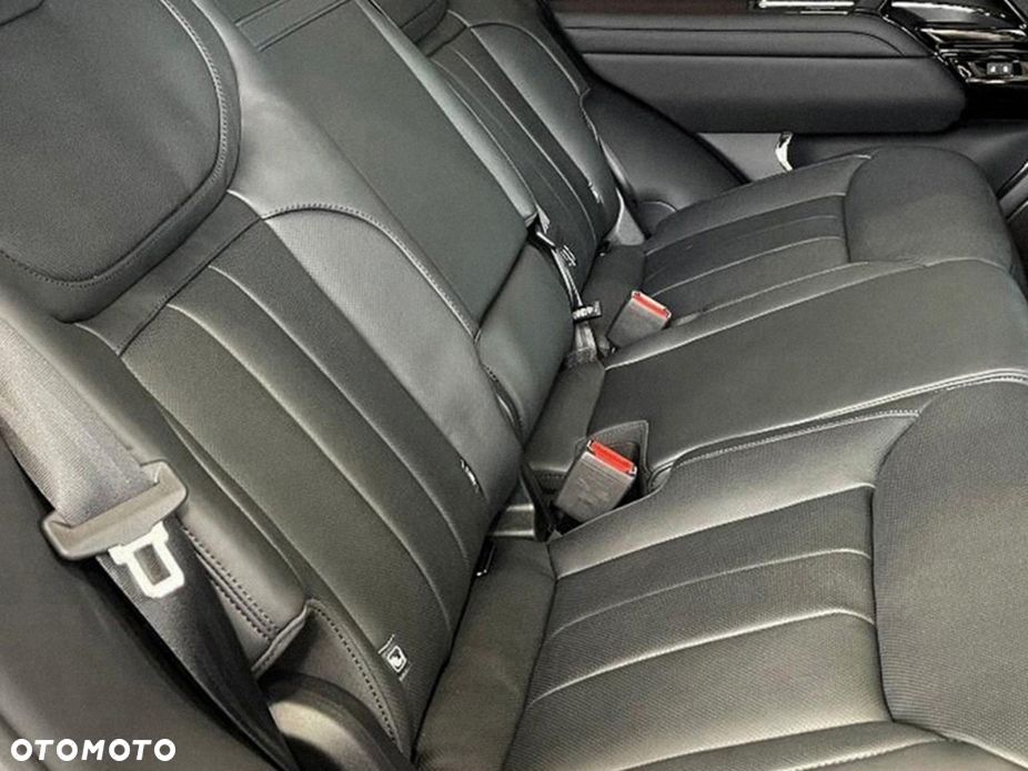 Land Rover Range Rover Sport - 11