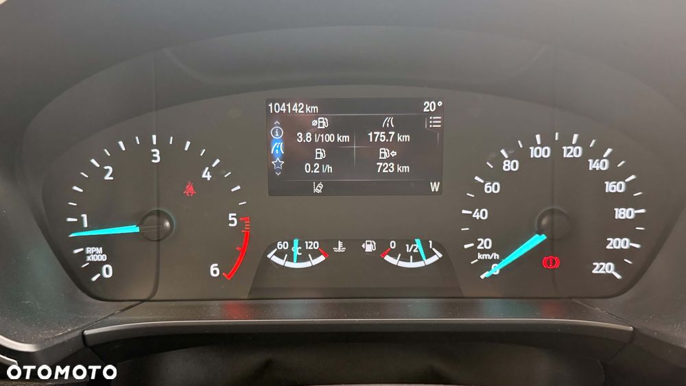 Ford Kuga - 31