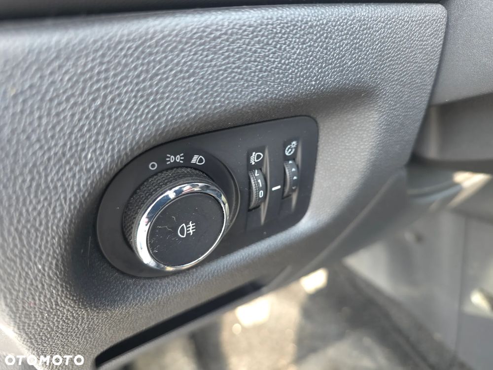 Opel Corsa 1.4 16V Edition - 17