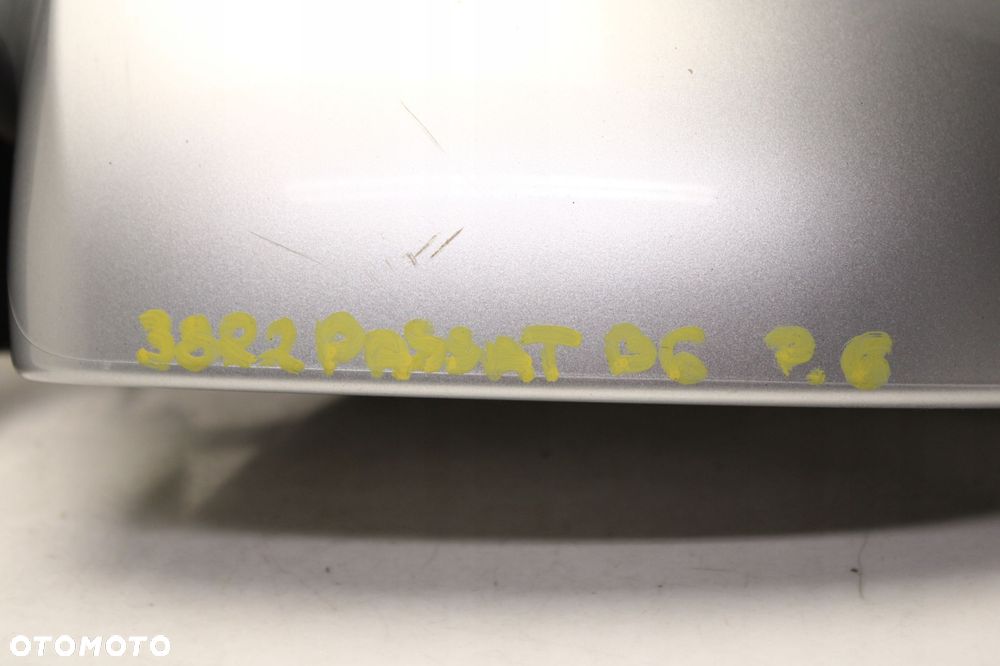 volkswagen passat b6 6 pin 06r- lusterko prawe zewnętrzne la7w - 8