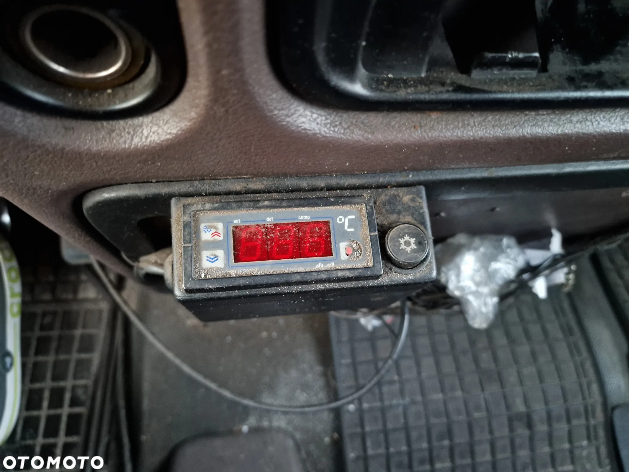 Renault Master 2.8 DTI - 17
