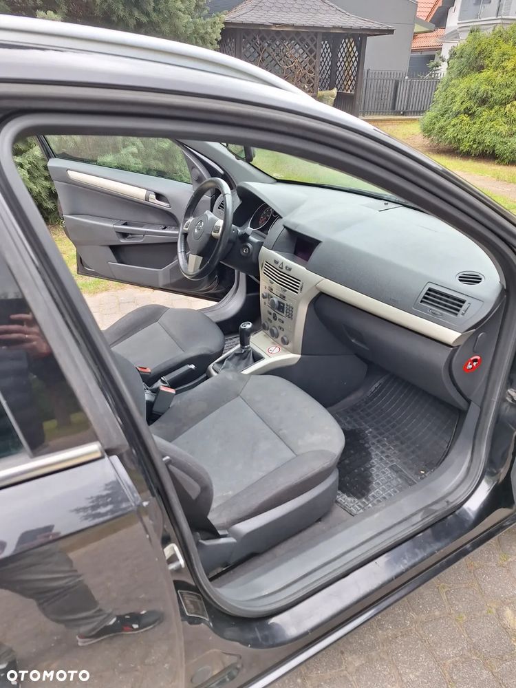 Opel Astra 1.6 - 9
