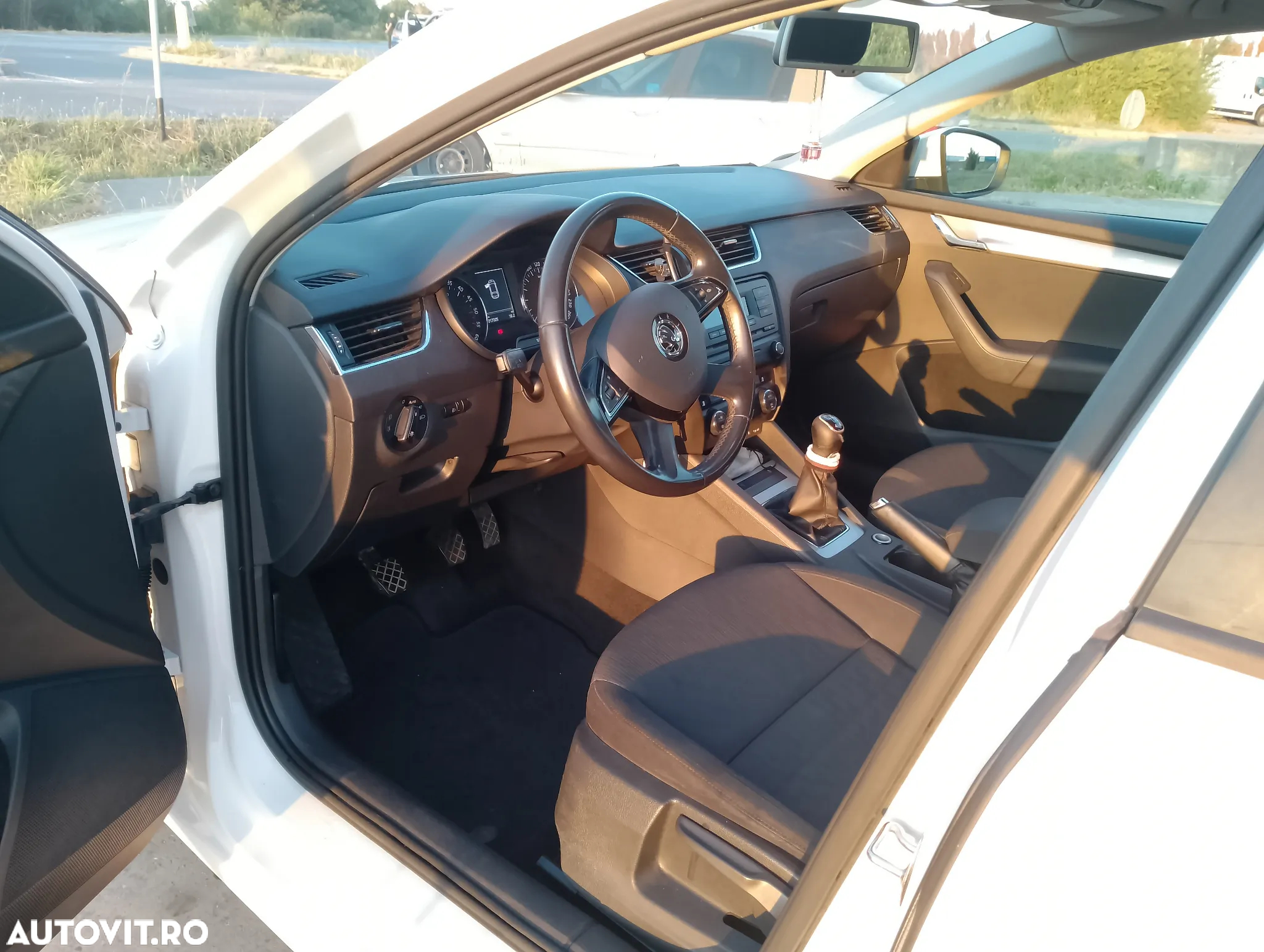Skoda Octavia 2.0 TDI 4x4 ELEGANCE - 13