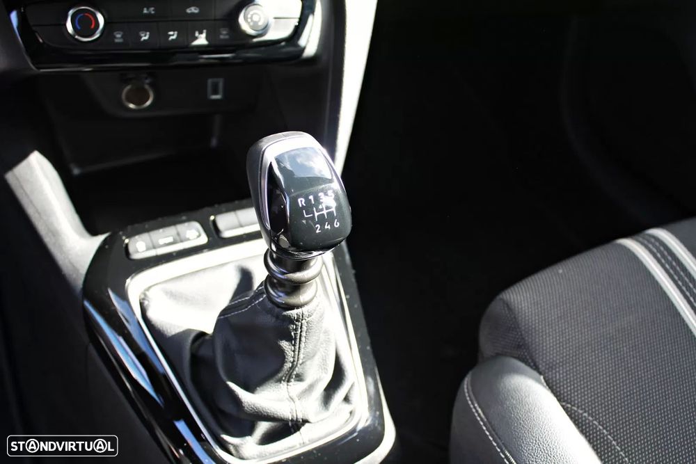 Opel Corsa 1.2 T GS - 27