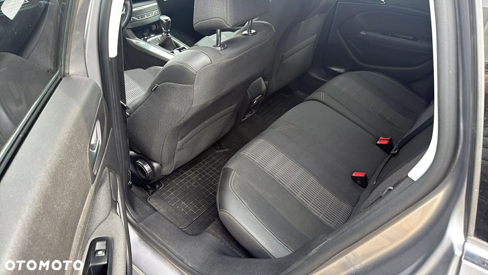Peugeot 308 - 7