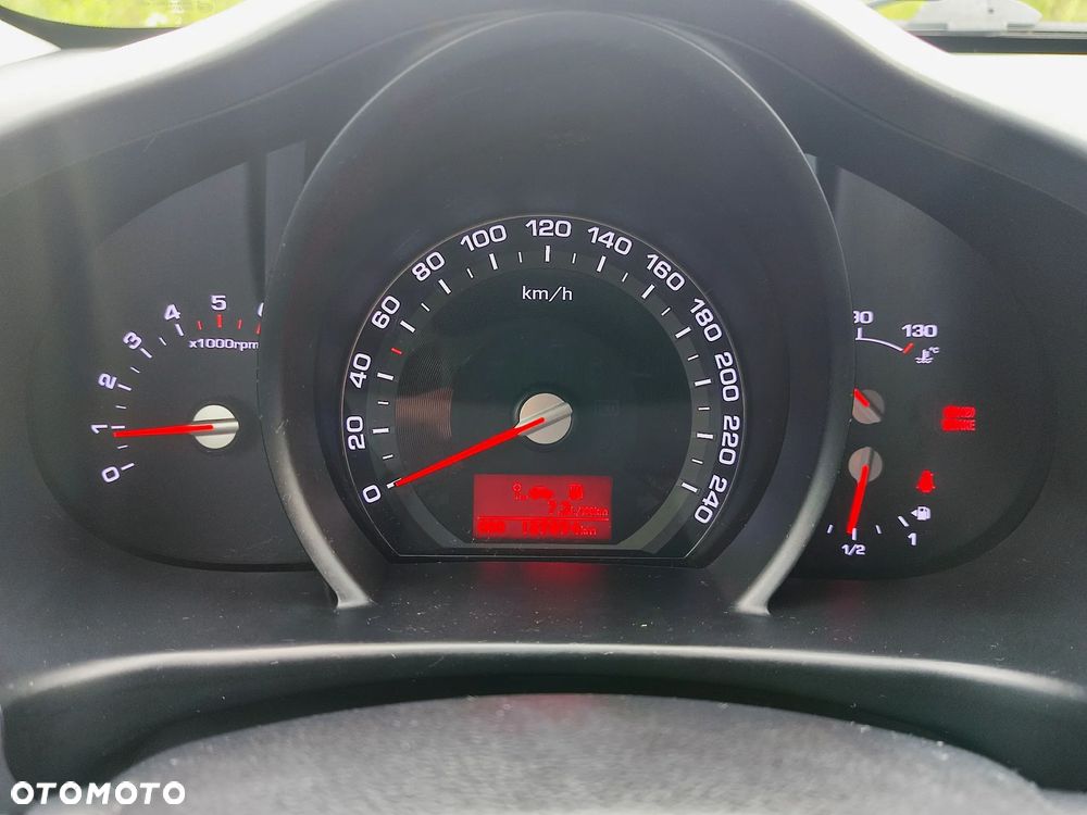 Kia Sportage 1.7 CRDI L 2WD - 22