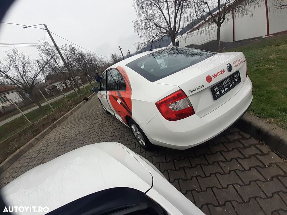 Skoda RAPID 1.6 TDI Style - 6