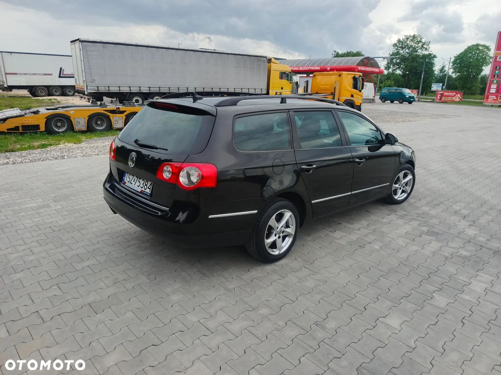 Volkswagen Passat 2.0 FSI Comfortline - 5