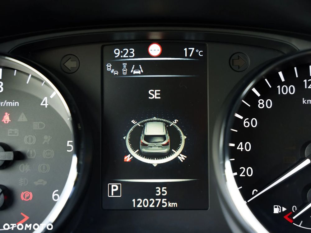 Nissan Qashqai 1.6 dCi Xtronic TEKNA+ - 32