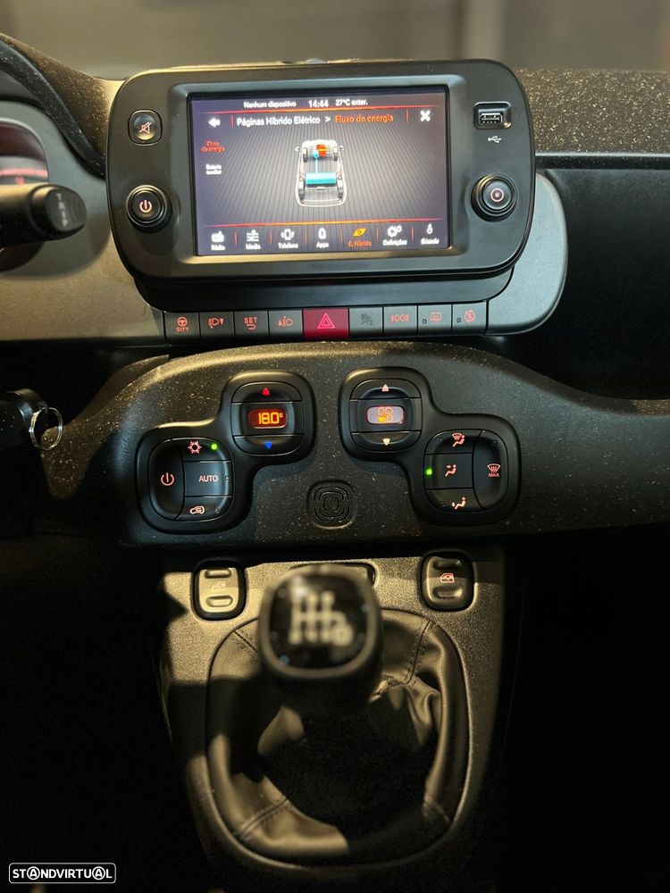 Fiat Panda 1.0 Hybrid Cross - 22