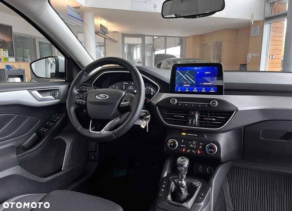 Ford Focus 1.5 EcoBoost Titanium ASS - 26