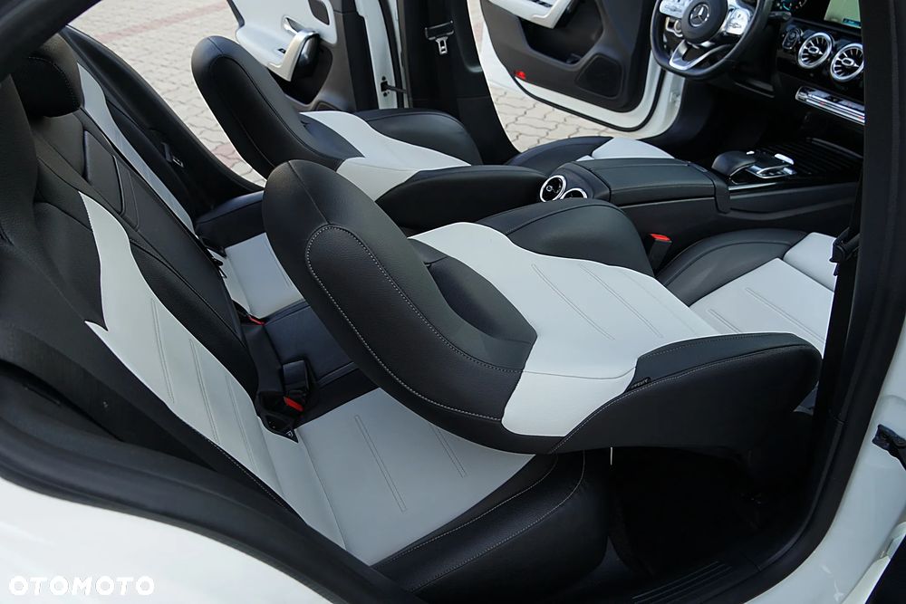 Mercedes-Benz Klasa A 200 d 8G-DCT Edition AMG Line - 23