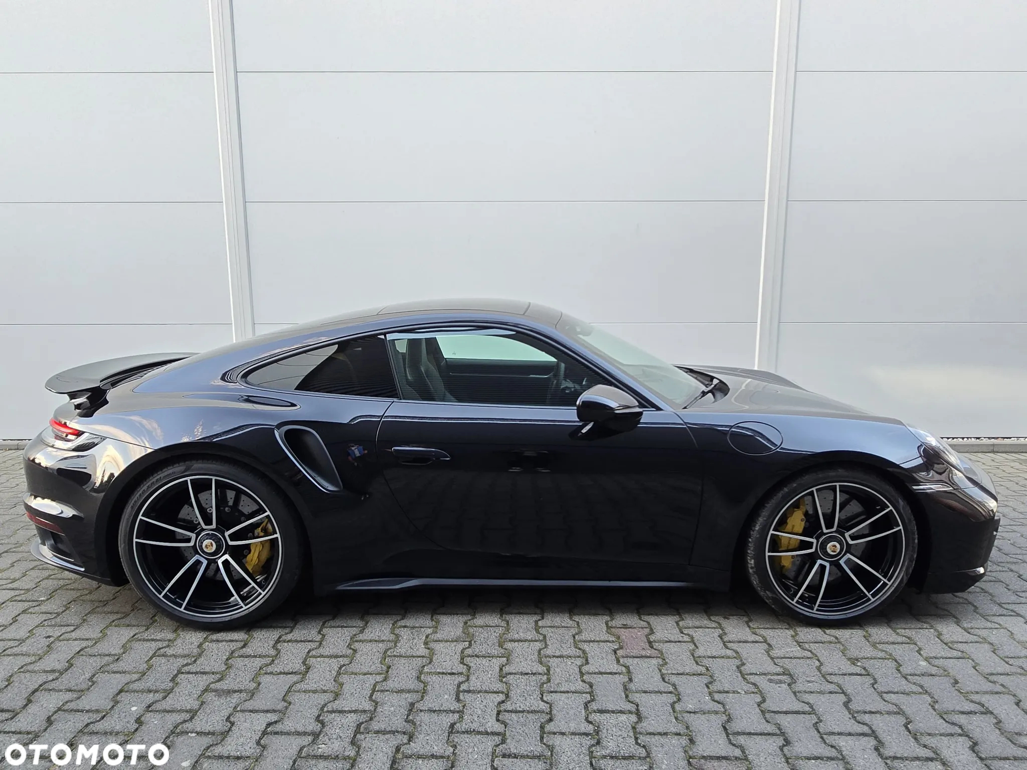 Porsche 911 Turbo S - 9