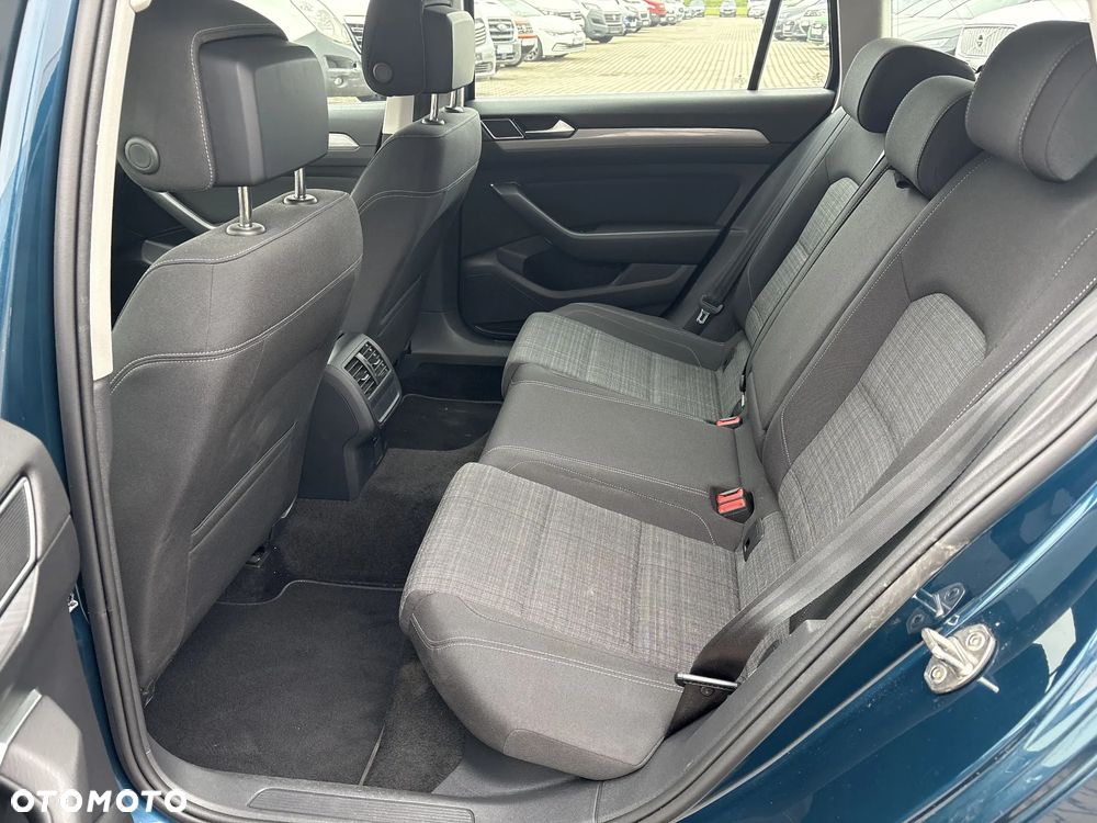 Volkswagen Passat Variant 2.0 TDI EVO Business DSG - 14