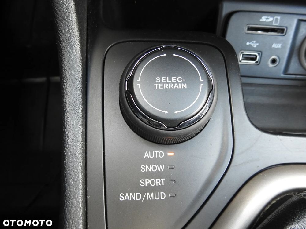 Jeep Cherokee 2.0 Multijet Limited - 28
