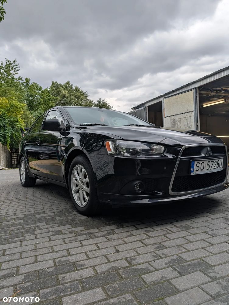 Mitsubishi Lancer 1.6 Invite - 4