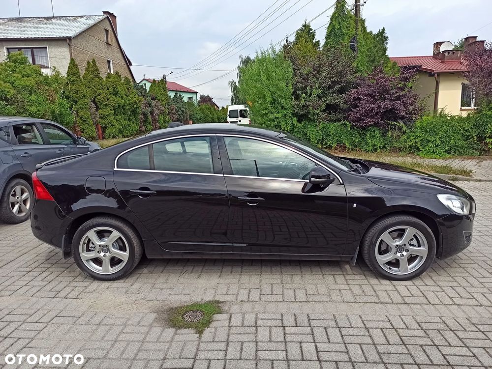 Volvo S60 D3 Summum - 8