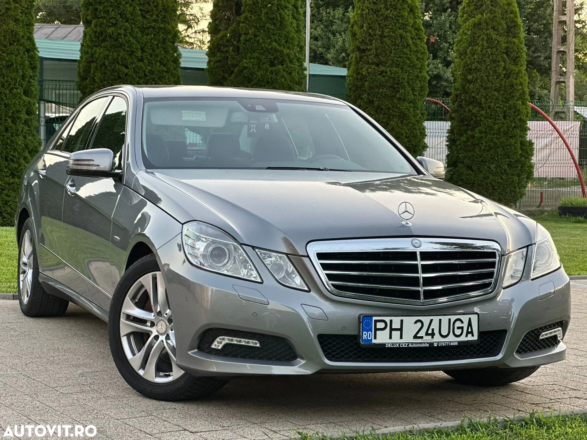 Mercedes-Benz E 250 CDI DPF BlueEFFICIENCY Automatik Avantgarde - 2