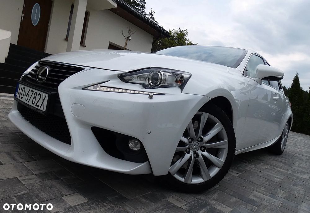 Lexus IS 200t / 300 Black - 25