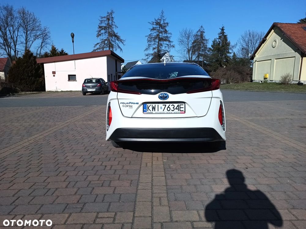 Toyota Prius - 5