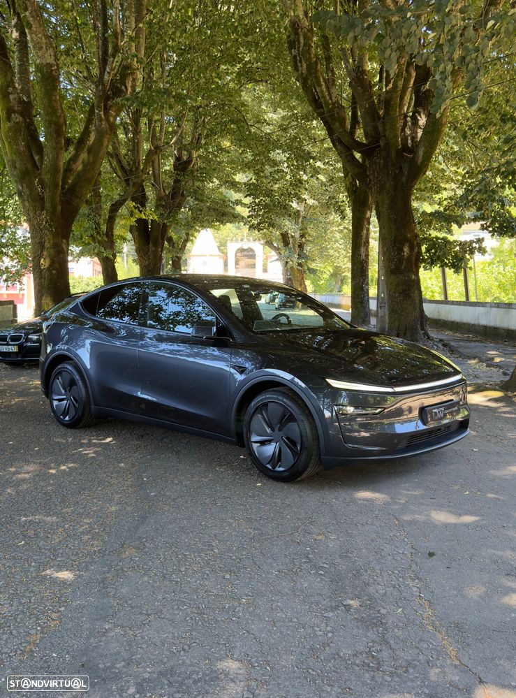 Tesla Model Y Long Range Tração Integral - 14