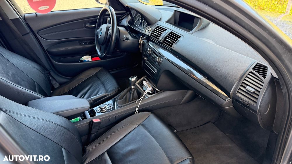 BMW Seria 1 116i - 24