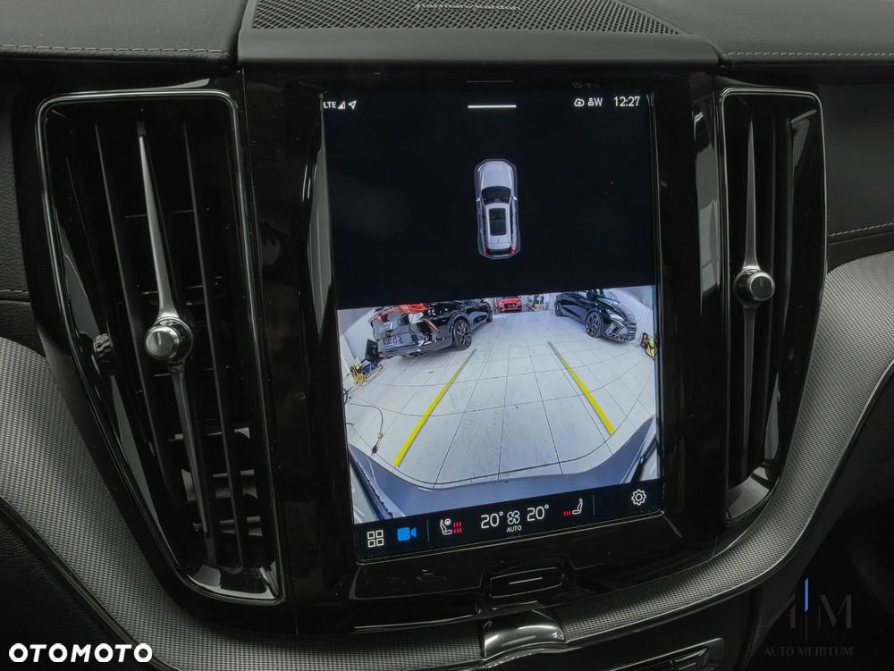 Volvo XC 60 B4 D AWD Ultimate Dark - 26