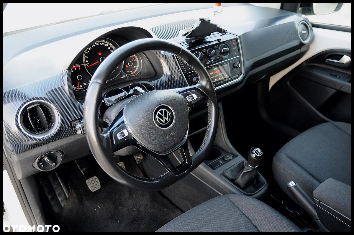 Volkswagen up! - 5