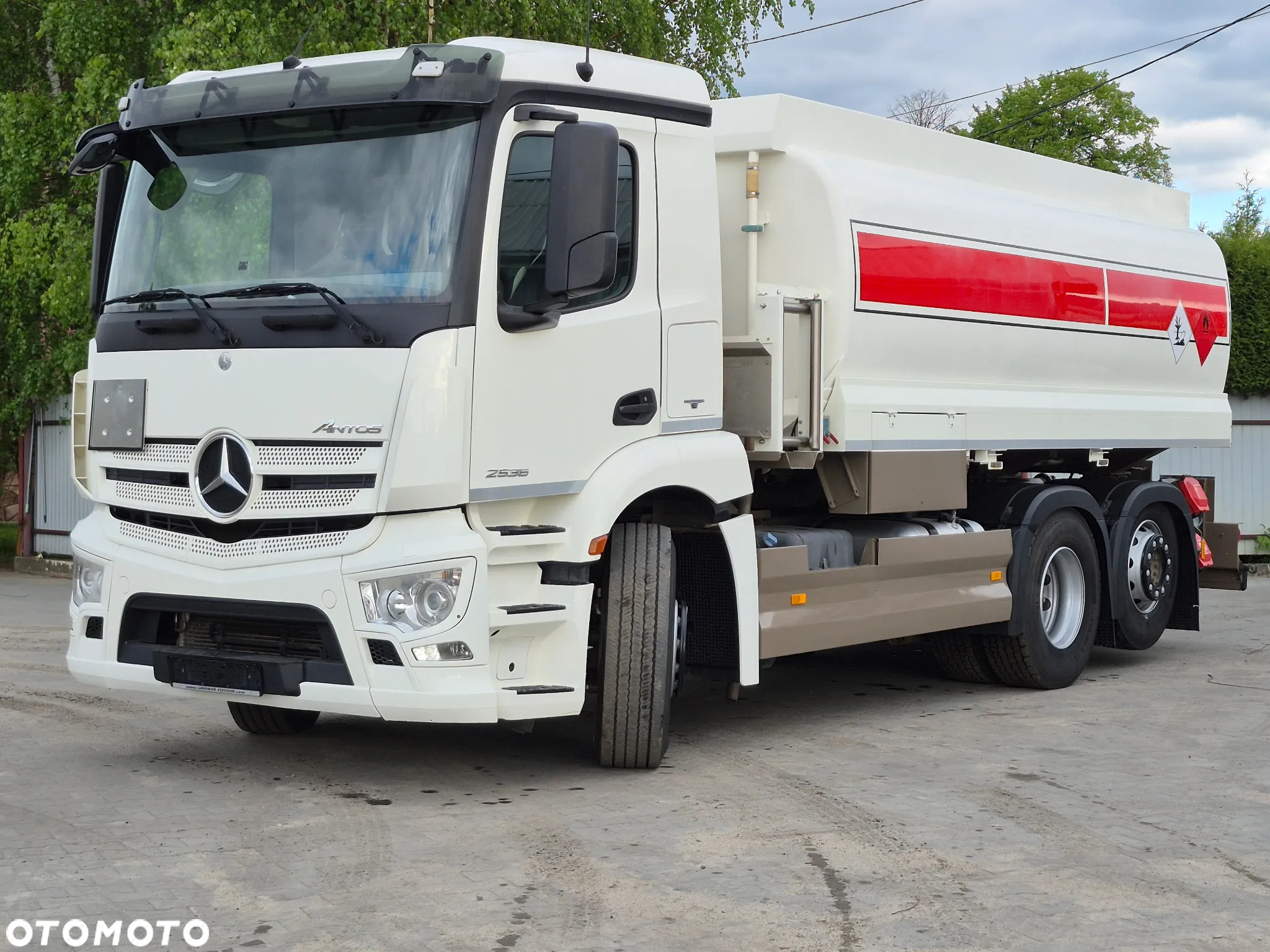 Mercedes-Benz Autocysterna ANTOS - 5