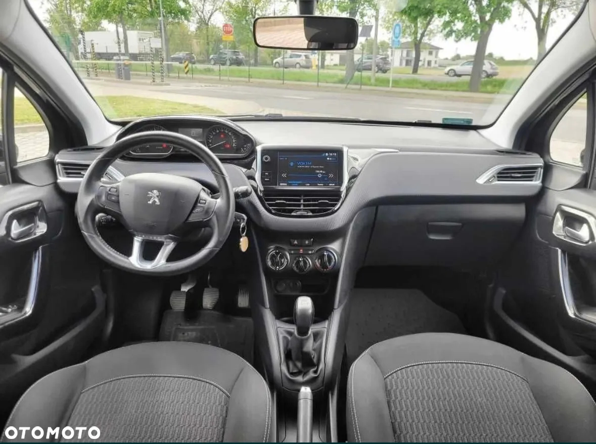 Peugeot 208 1.2 PureTech Active - 5