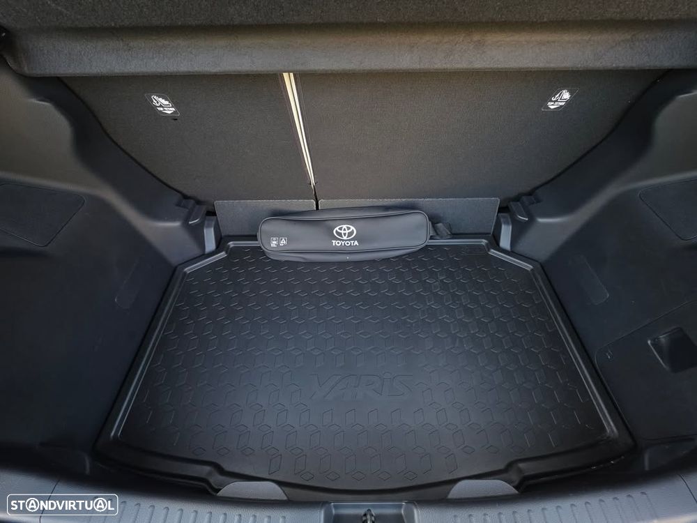 Toyota Yaris 1.5 HDF Premier Edition - 8