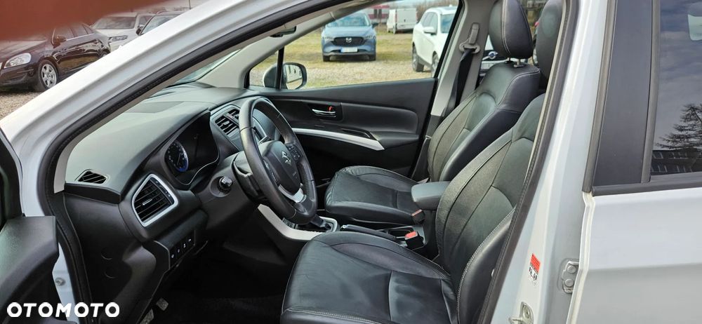 Suzuki SX4 S-Cross 1.6 VVT CVT 4x4 limited - 23
