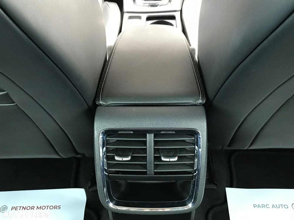 Skoda Octavia 1.5 TSI Clever - 37