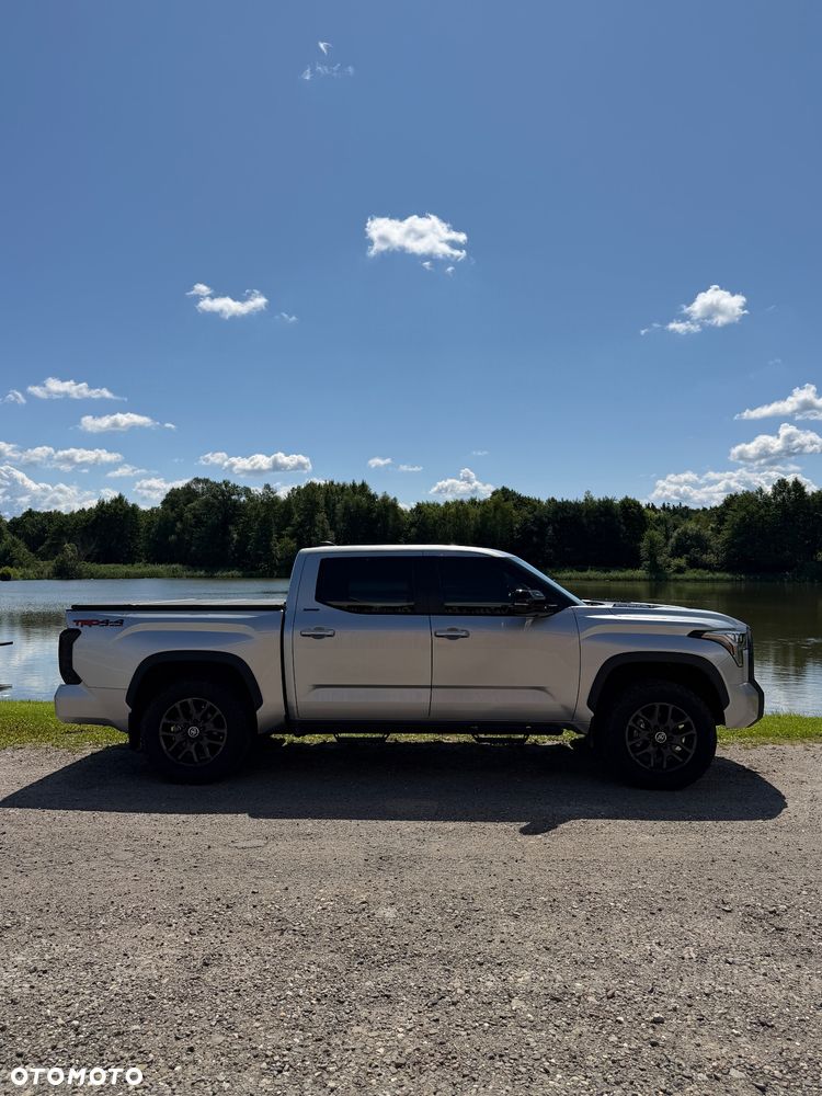 Toyota Tundra - 3