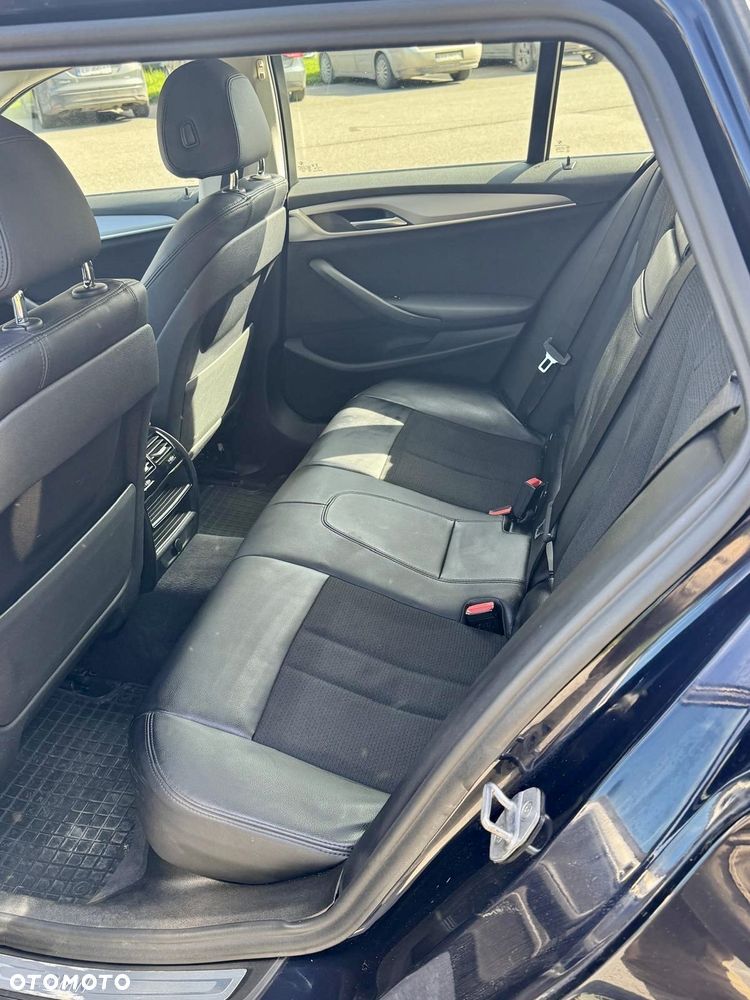 BMW Seria 5 520d Sport Line sport - 17