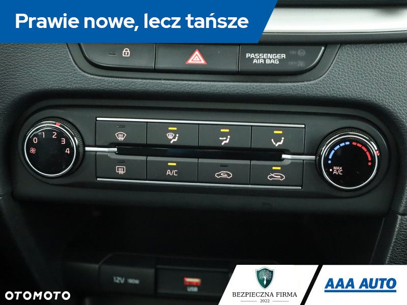 Kia Ceed - 12