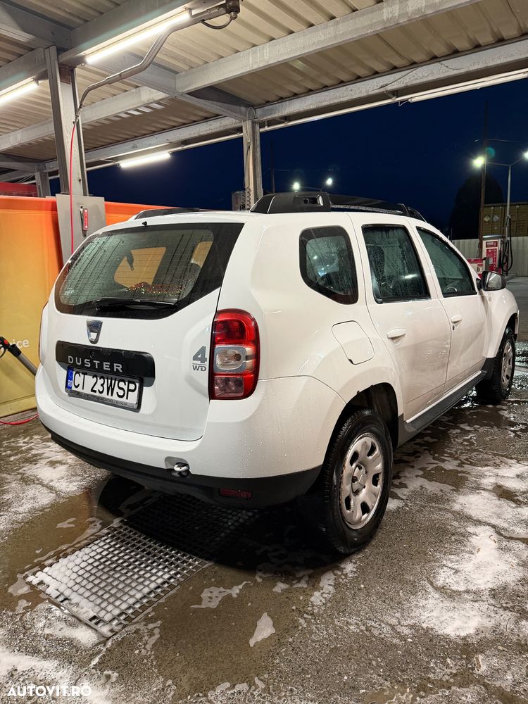 Dacia Duster 1.5 dCi 4x4 Laureate - 8