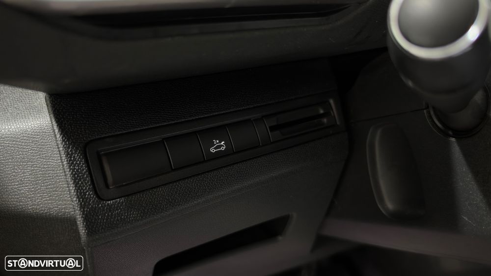 Peugeot 3008 PureTech 130 Stop & Start GPF EAT8 Allure - 18